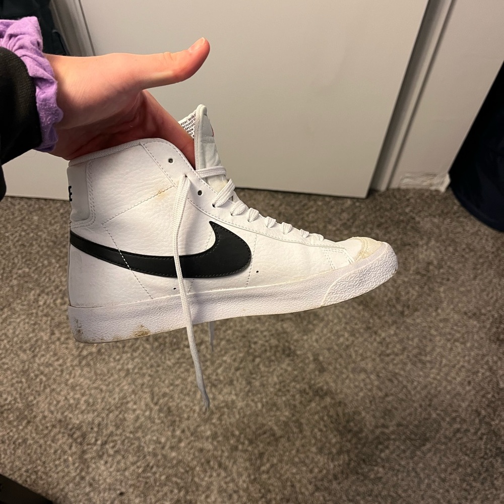 Nike Blazers - image 4